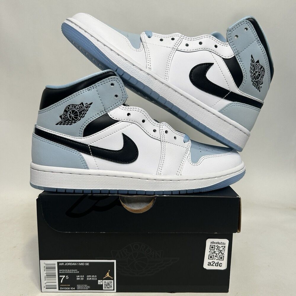 Nike Shoes Air Jordan 1 Mid SE “UNC/Ice Blue" 2024 - Picture 1 of 6